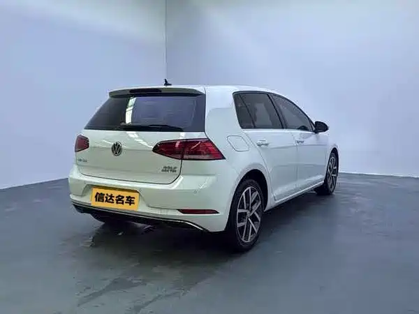 Volkswagen Golf 2020