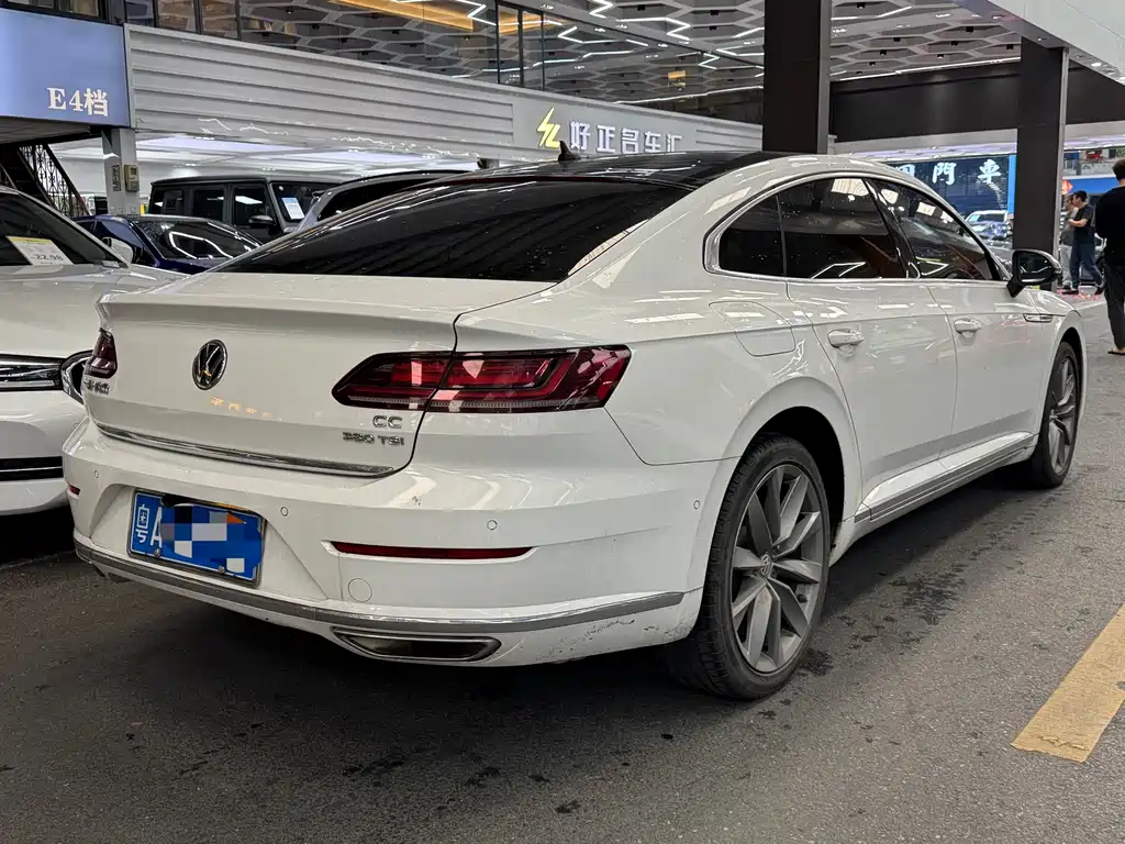 Volkswagen CC 2019 — фото 3