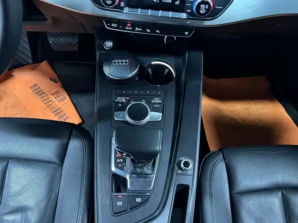 Audi A4L 2019