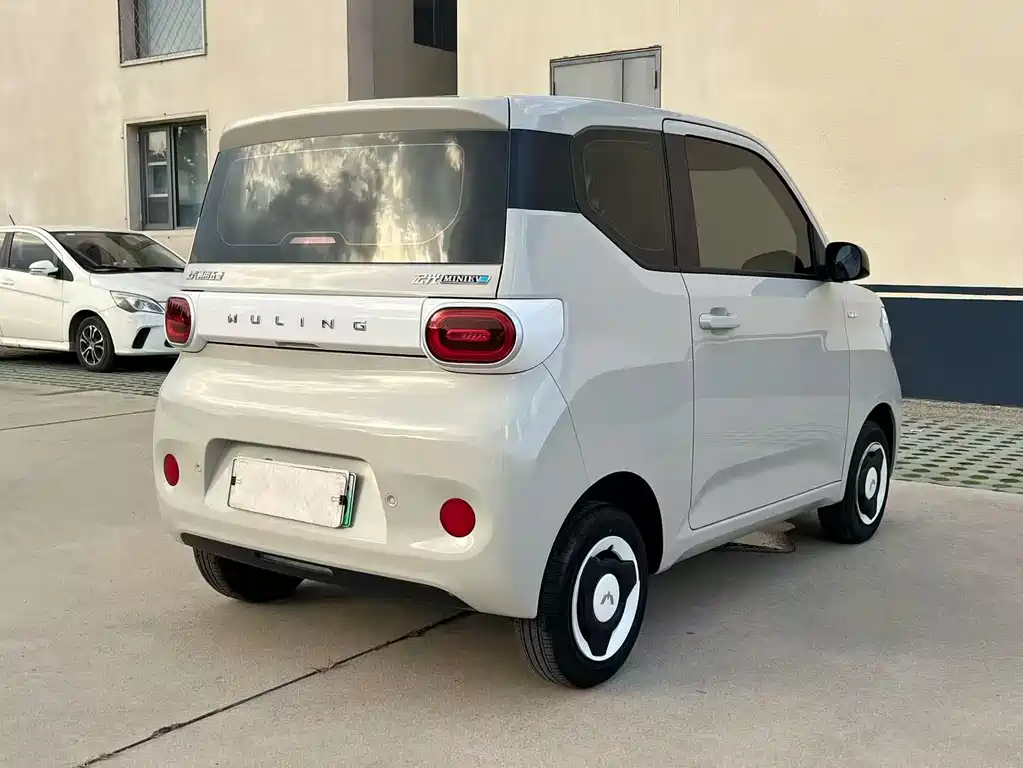 Wuling MINIEV 2025