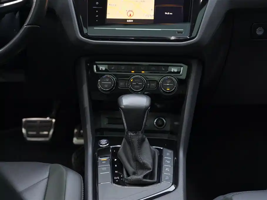 Volkswagen Tiguan L 2021 — фото 17