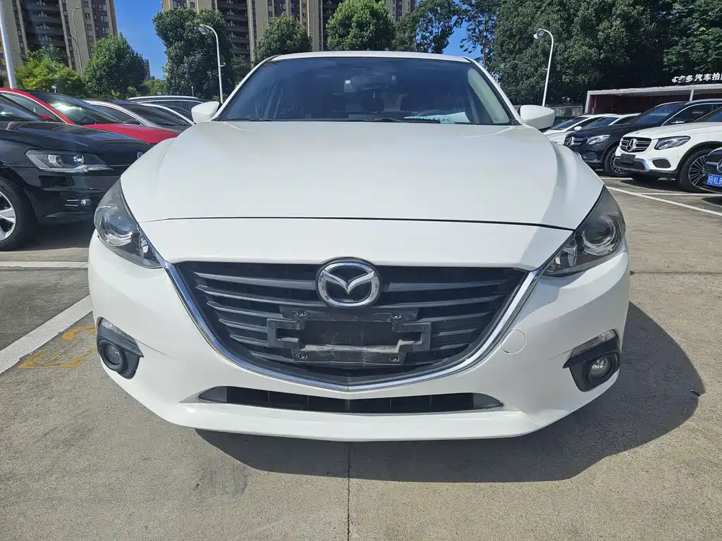 Mazda 3 Axela 2016