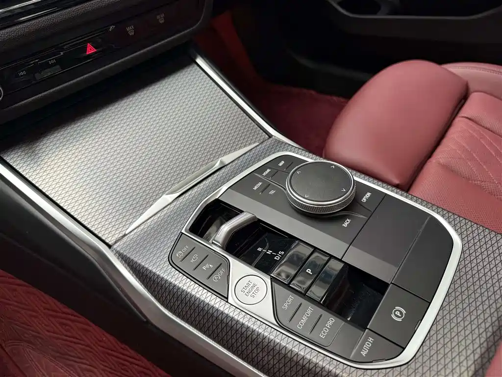 BMW 3 Series 2023 — фото 15