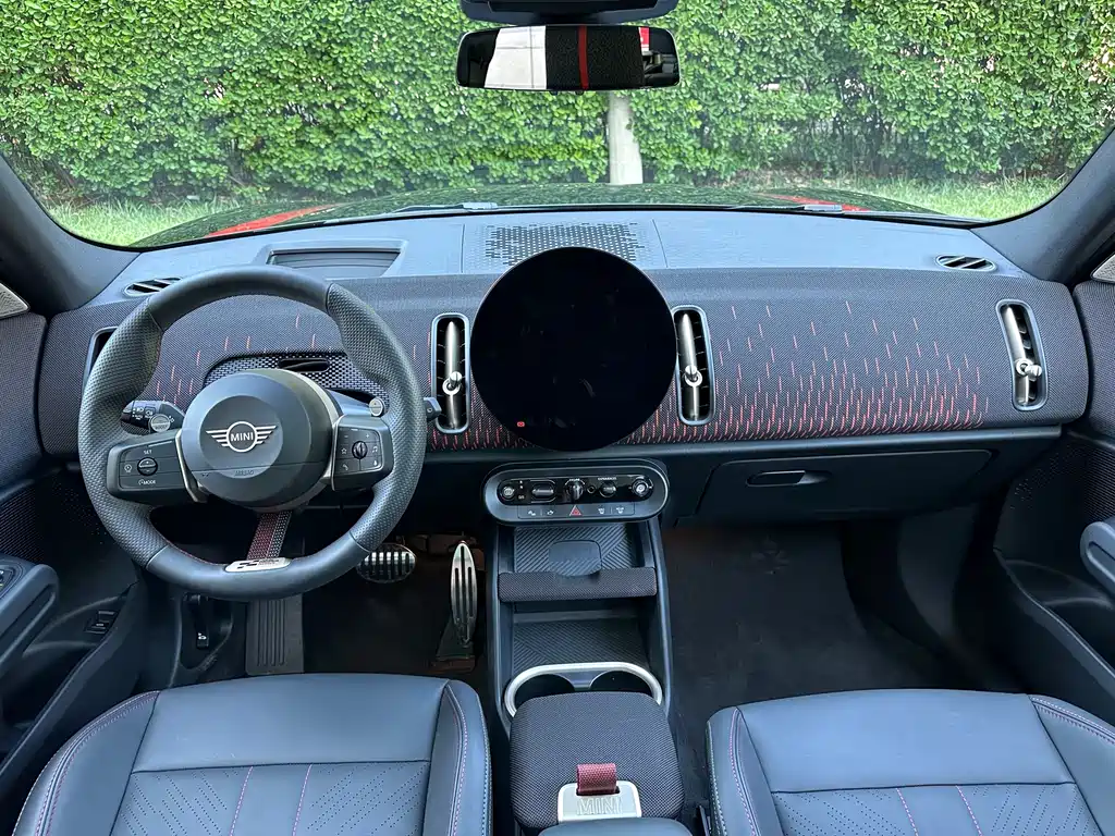 MINI JCW COUNTRYMAN 2025 — фото 11
