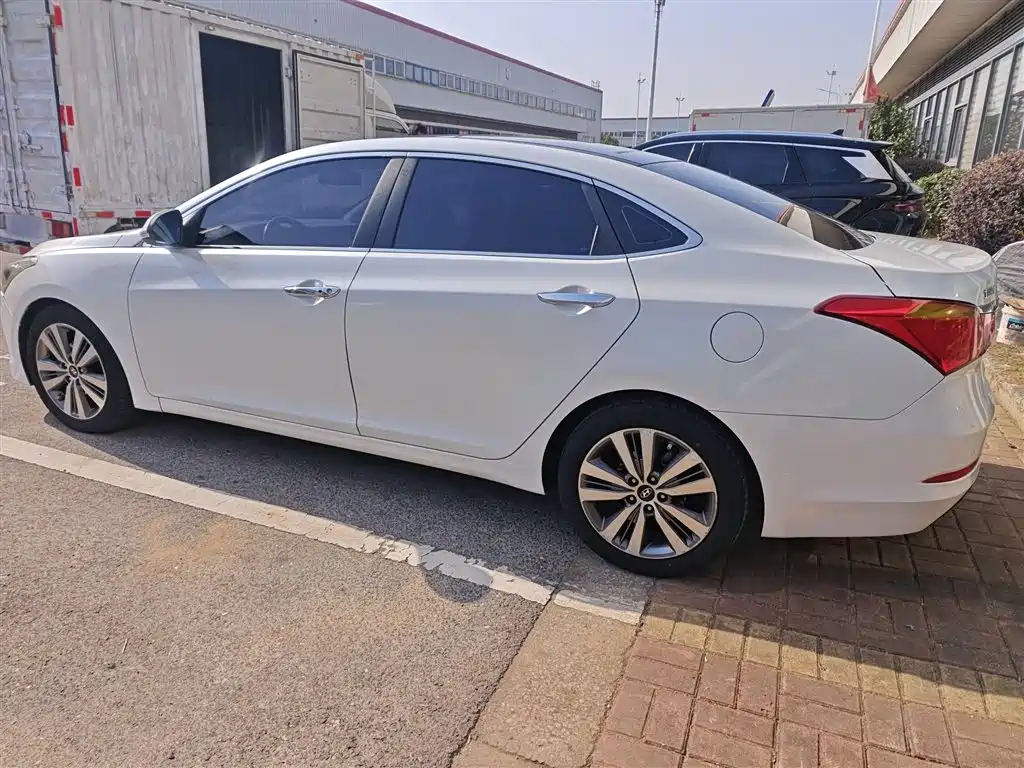 Hyundai Mistra 2015 — фото 4