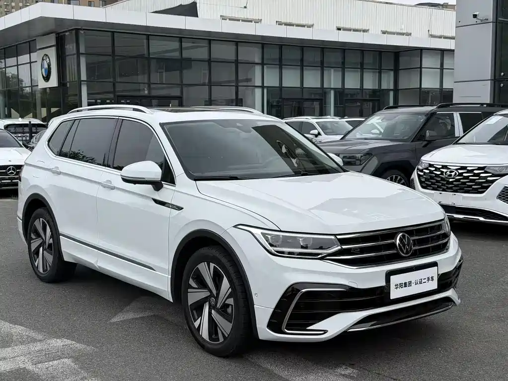Volkswagen Tiguan L 2023