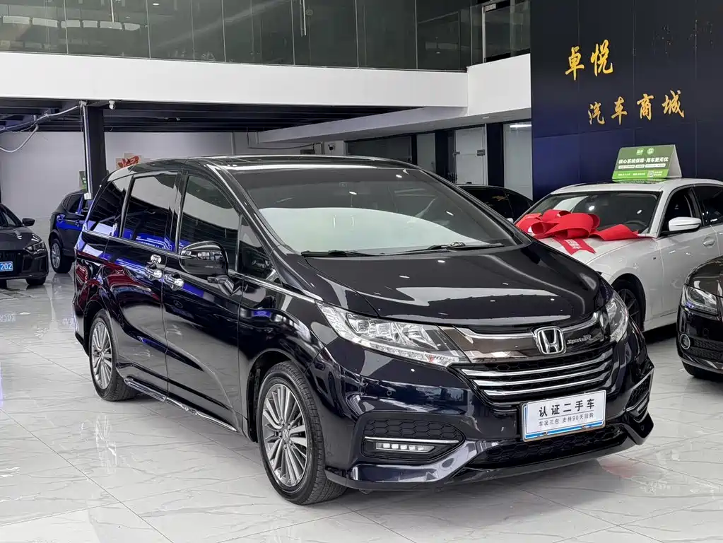 Honda Odyssey 2019 — фото 10