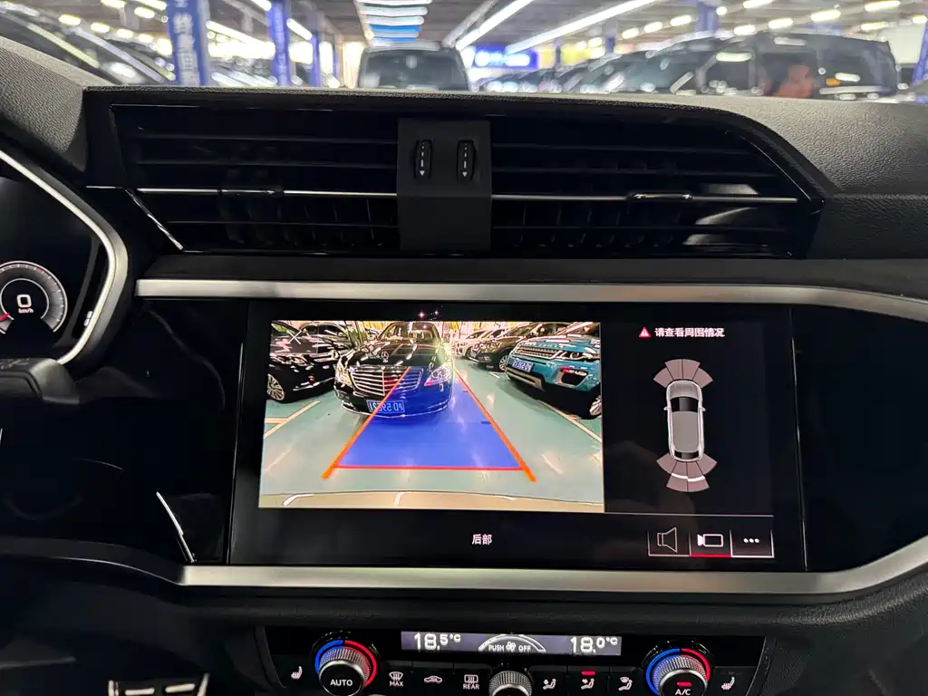 Audi Q3 Sportback 2022 — фото 12