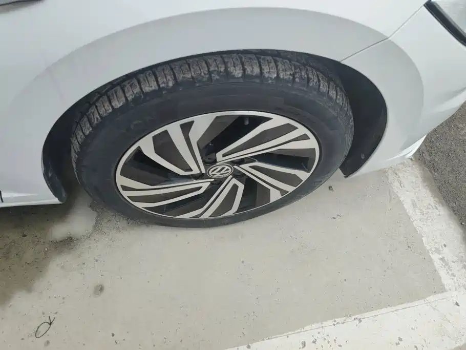 Volkswagen Sagitar 2021