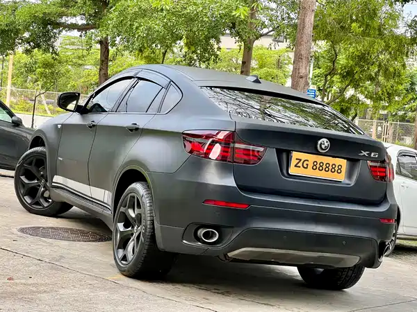 BMW X6 2013