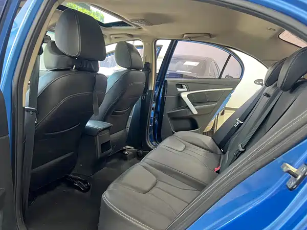 Geely Emgrand 2017
