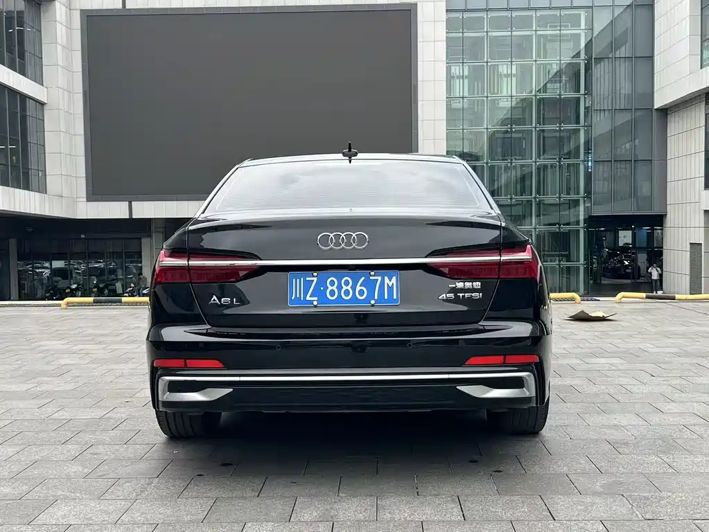 Audi A6L 2023 — фото 9
