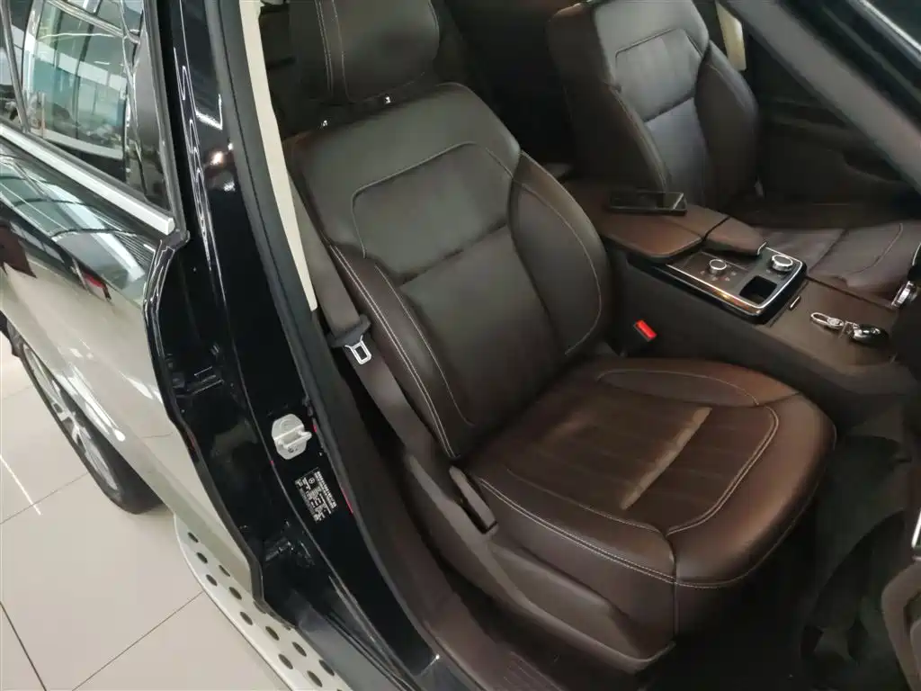 Mercedes-Benz GLE 2017 — фото 25