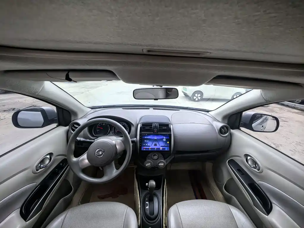 Nissan Sunny 2011 — фото 9