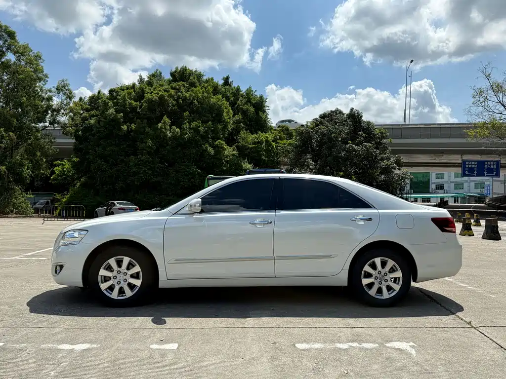 Toyota Camry 2007 — фото 19
