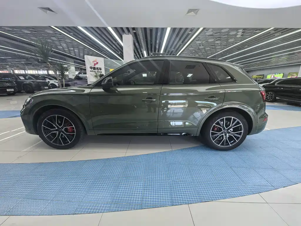 Audi SQ5 2022
