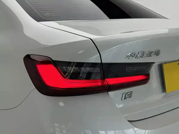 BMW i3 2023