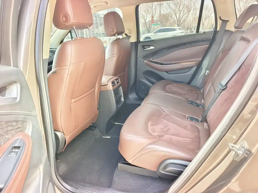 Buick Envision Plus 2016 — фото 10
