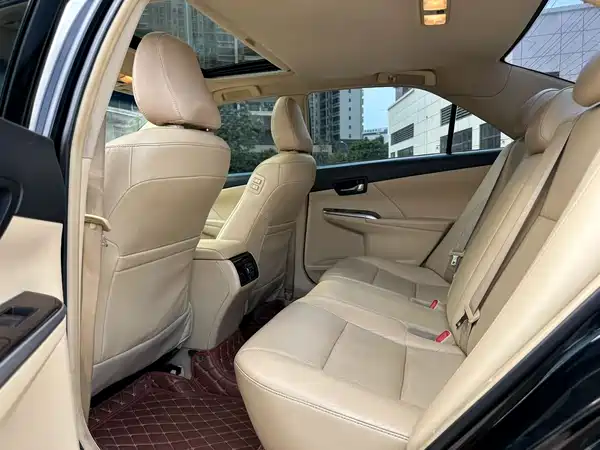 Toyota Camry 2016