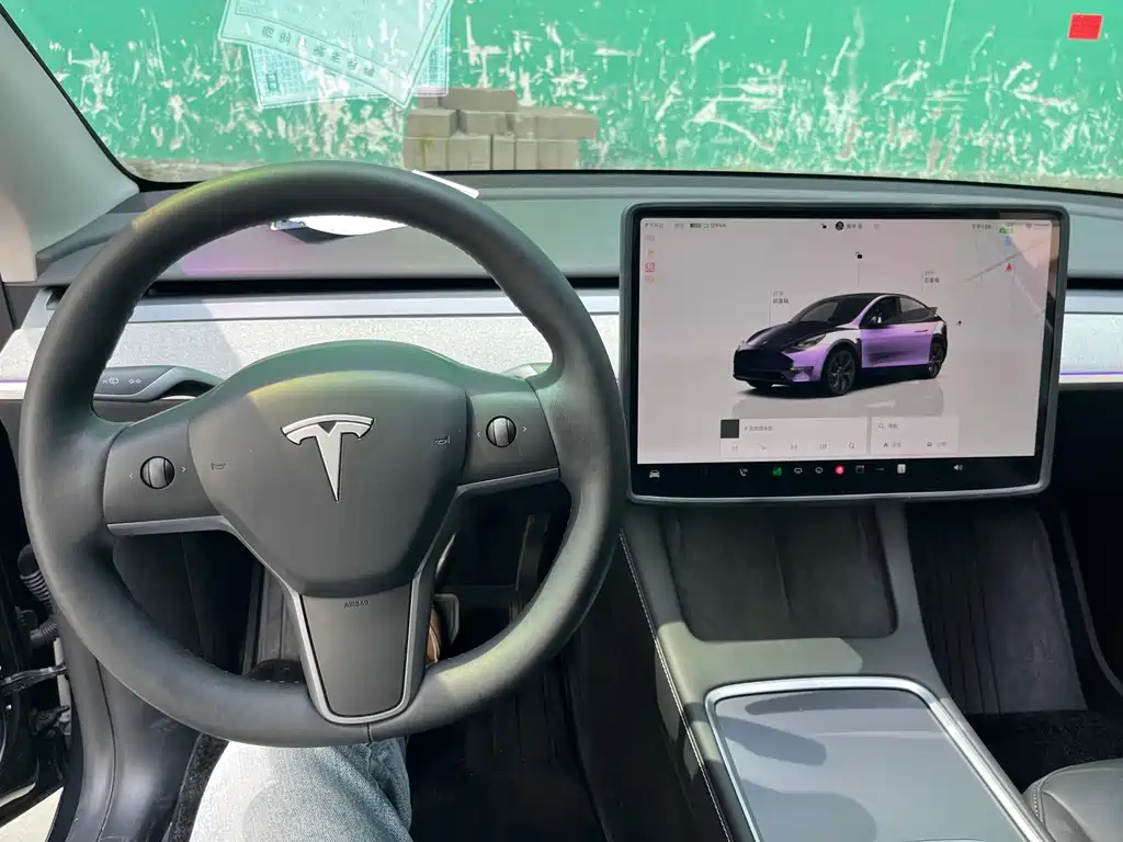 Tesla Model Y 2024 — фото 10