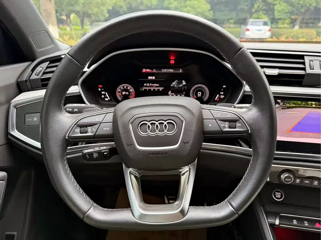 Audi Q3 2024 — фото 13