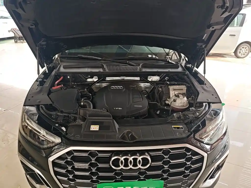 Audi Q5L 2021 — фото 20