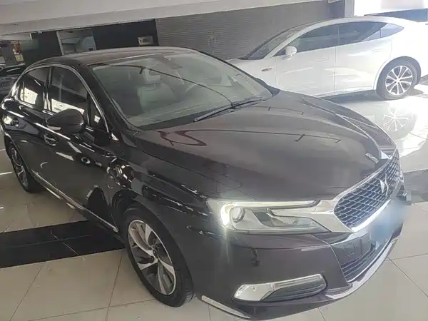 DS 5LS 2015