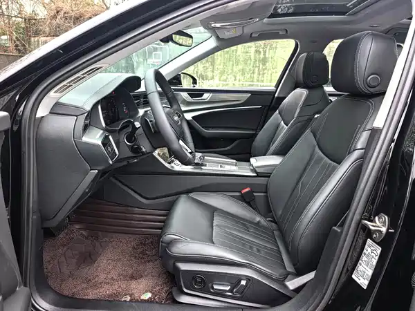 Audi A6L 2023