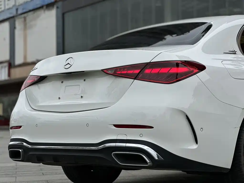 Mercedes-Benz C-Class 2023 — фото 17