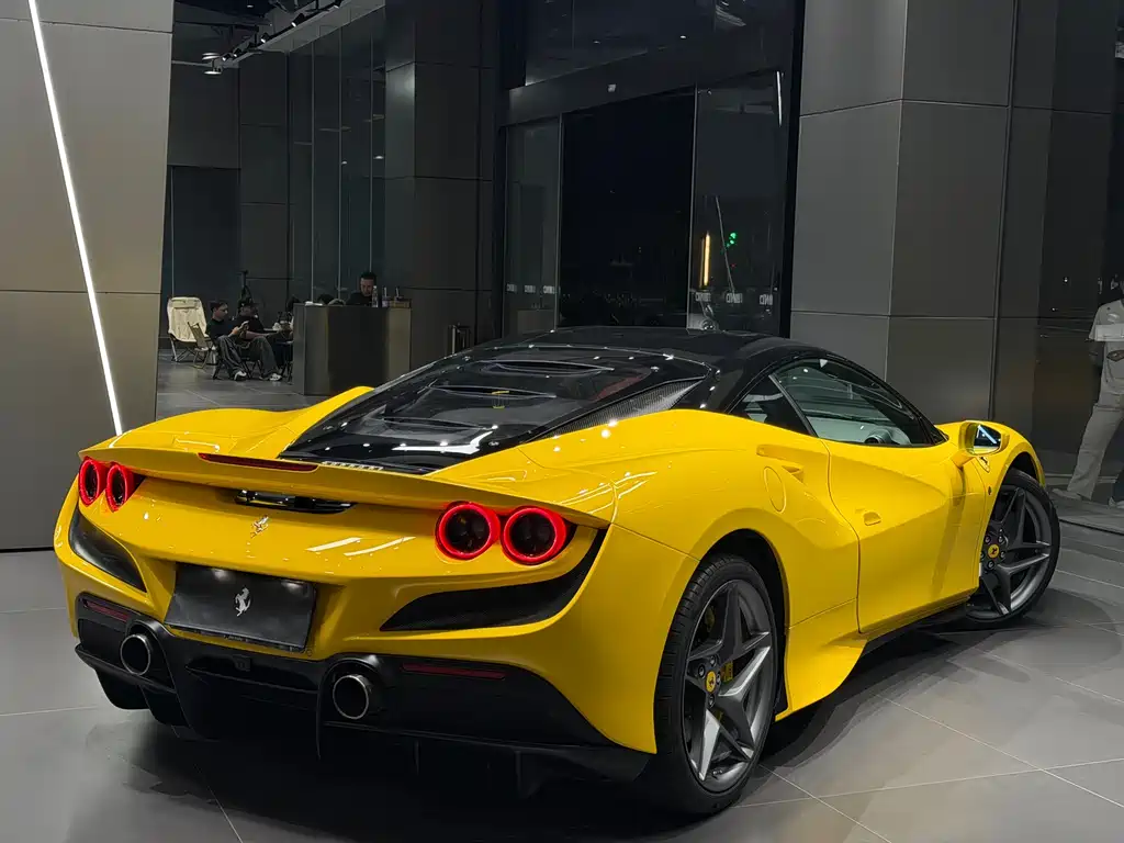 Ferrari F8 2022 — фото 4