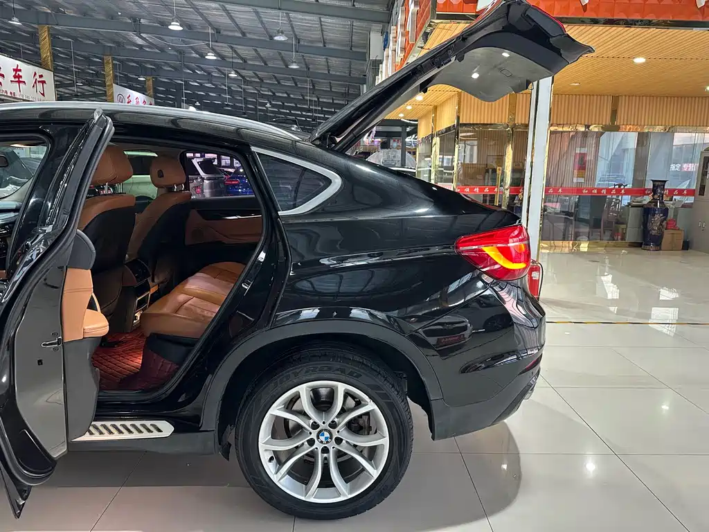 BMW X6 2018 — фото 13