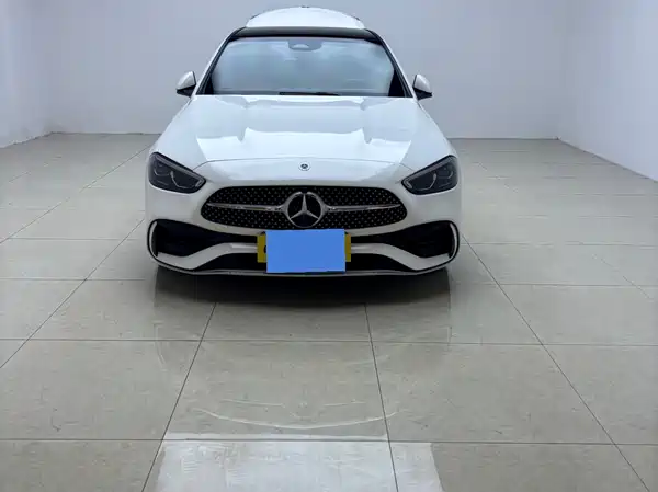 Mercedes-Benz C-Class 2024