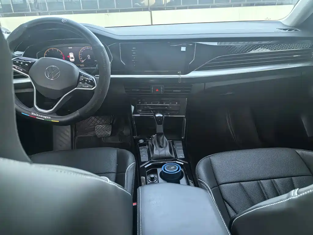 Volkswagen Passat 2024