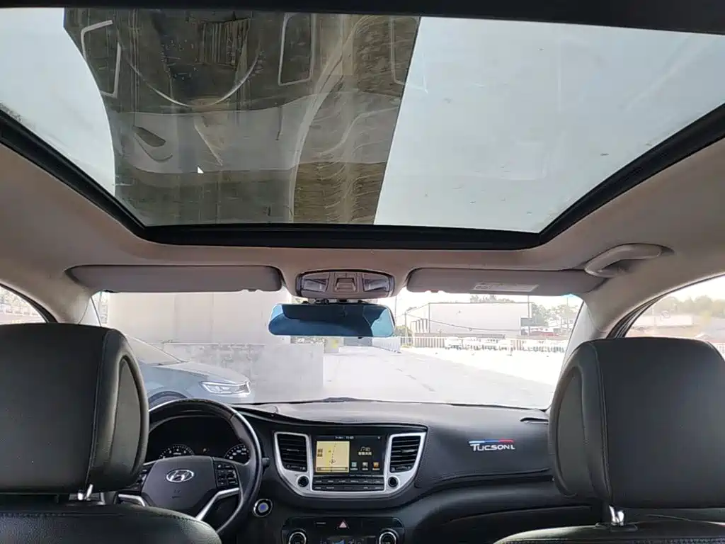 Hyundai Tucson 2016 — фото 18