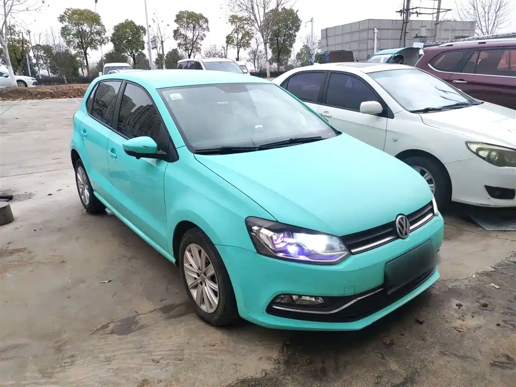 Volkswagen Polo 2015 — фото 22