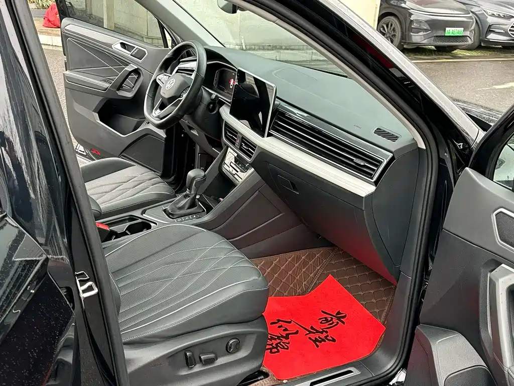 Volkswagen Tiguan L 2023 — фото 6