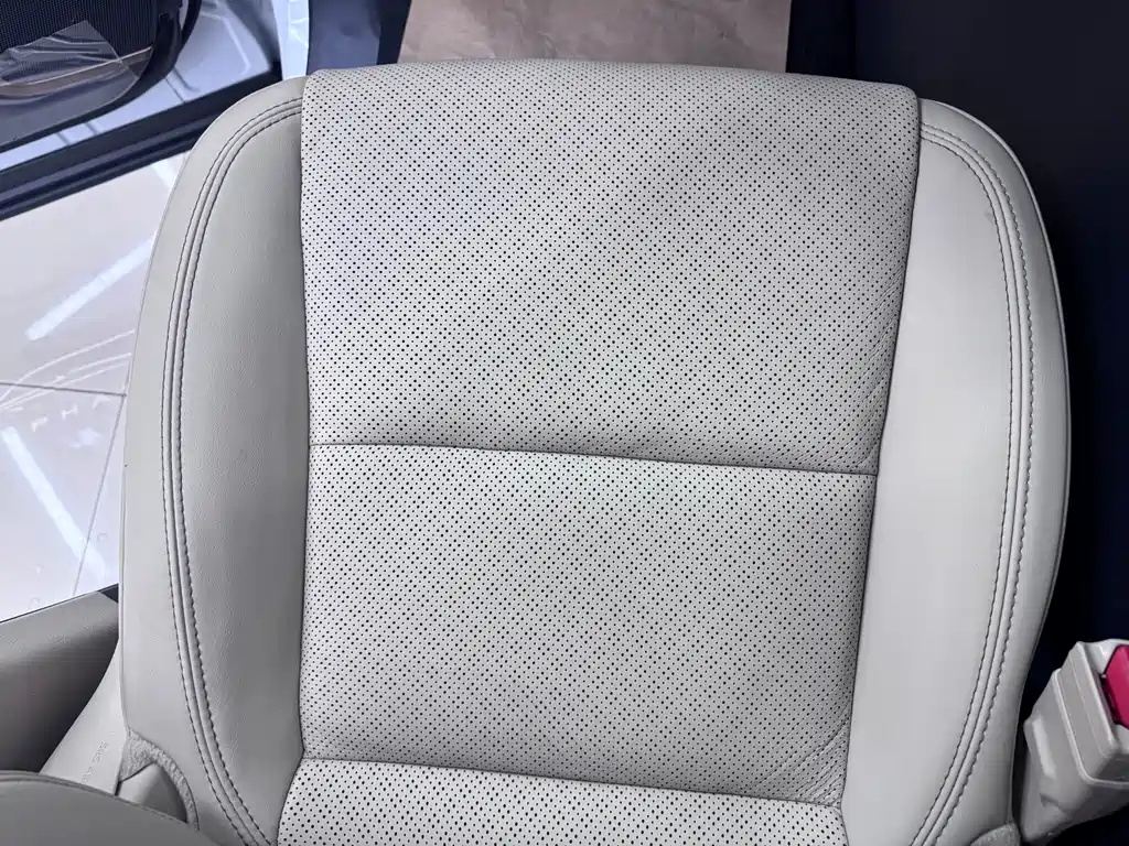 Toyota Alphard 2023 — фото 9