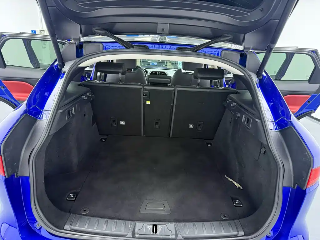 Jaguar F-PACE 2018 — фото 6