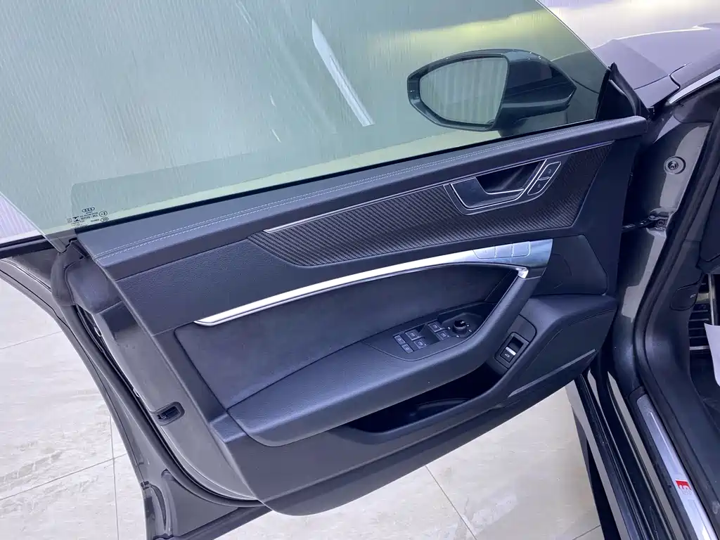 Audi A7 2022 — фото 3