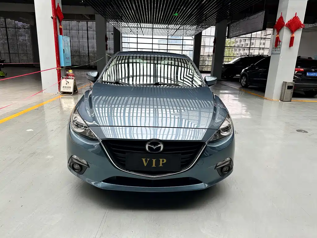 Mazda 3 Axela 2014