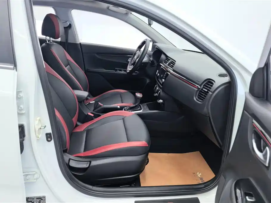 Kia KX Cross 2020 — фото 8