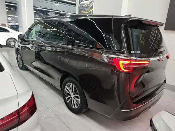 Buick GL8 2021