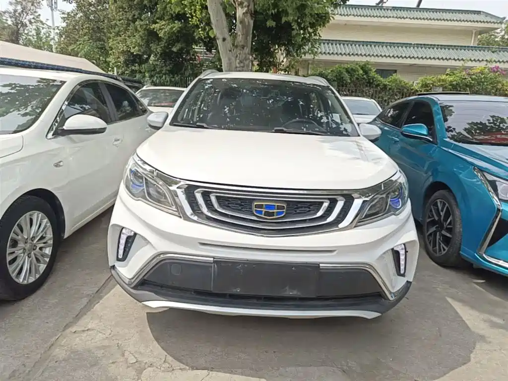 Geely Vision X3 2019 — фото 3