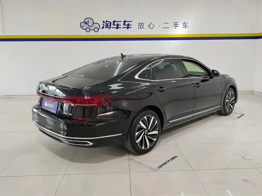 Volkswagen Passat 2022 — фото 3