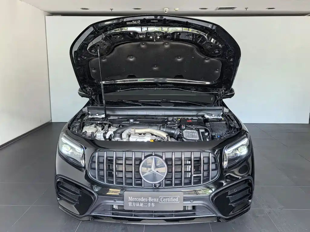 Mercedes-Benz GLB AMG 2025
