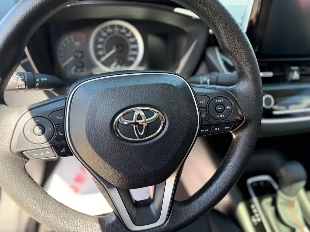 Toyota Corolla 2022 — фото 11