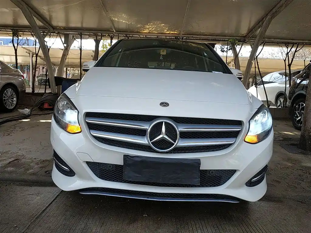 Mercedes-Benz B-Class 2019 — фото 19