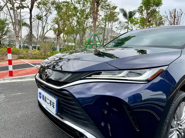 Toyota Harrier 2022