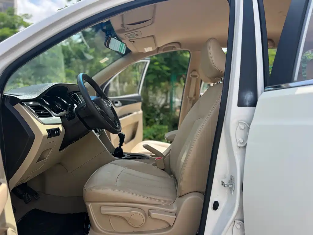 Baojun 730 2016