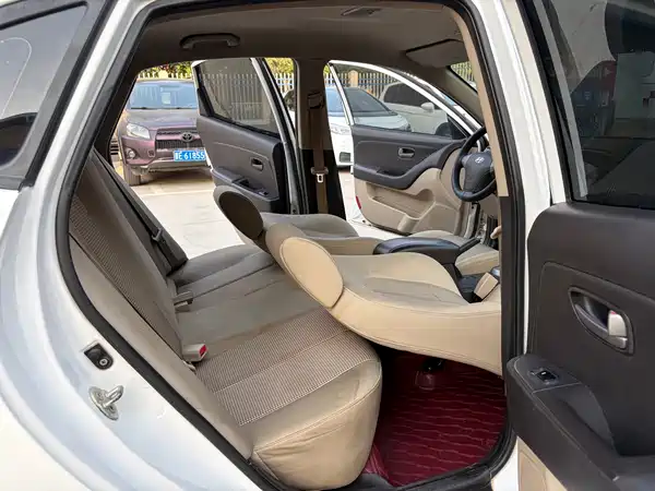 Hyundai Yuedong 2015